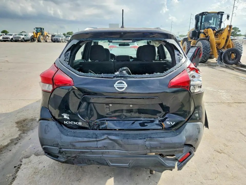 2019 NISSAN KICKS SV  