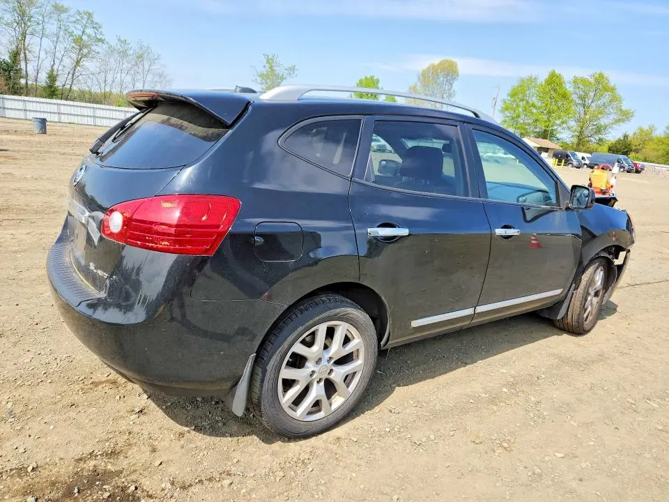 2011 NISSAN ROGUE S  