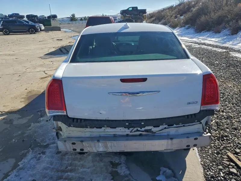 2015 CHRYSLER 300 LIMITED  