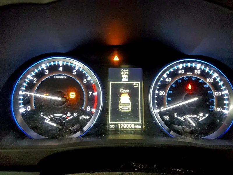 2015 TOYOTA HIGHLANDER XLE  