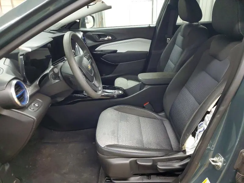 2025 CHEVROLET TRAX 1LT  