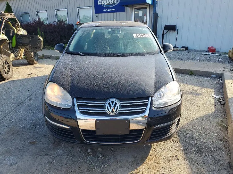 2010 VOLKSWAGEN JETTA S  