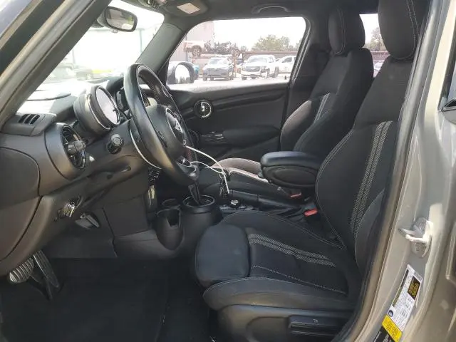 2018 MINI COOPER   