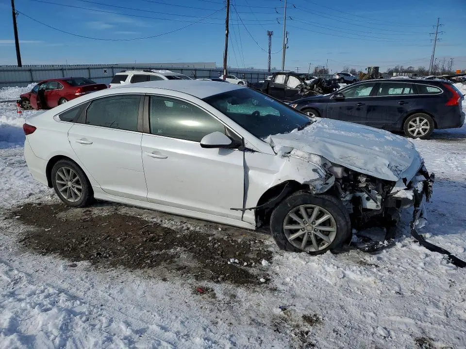 2019 HYUNDAI SONATA SE  