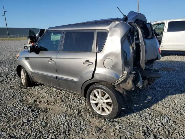 2013 KIA SOUL +  