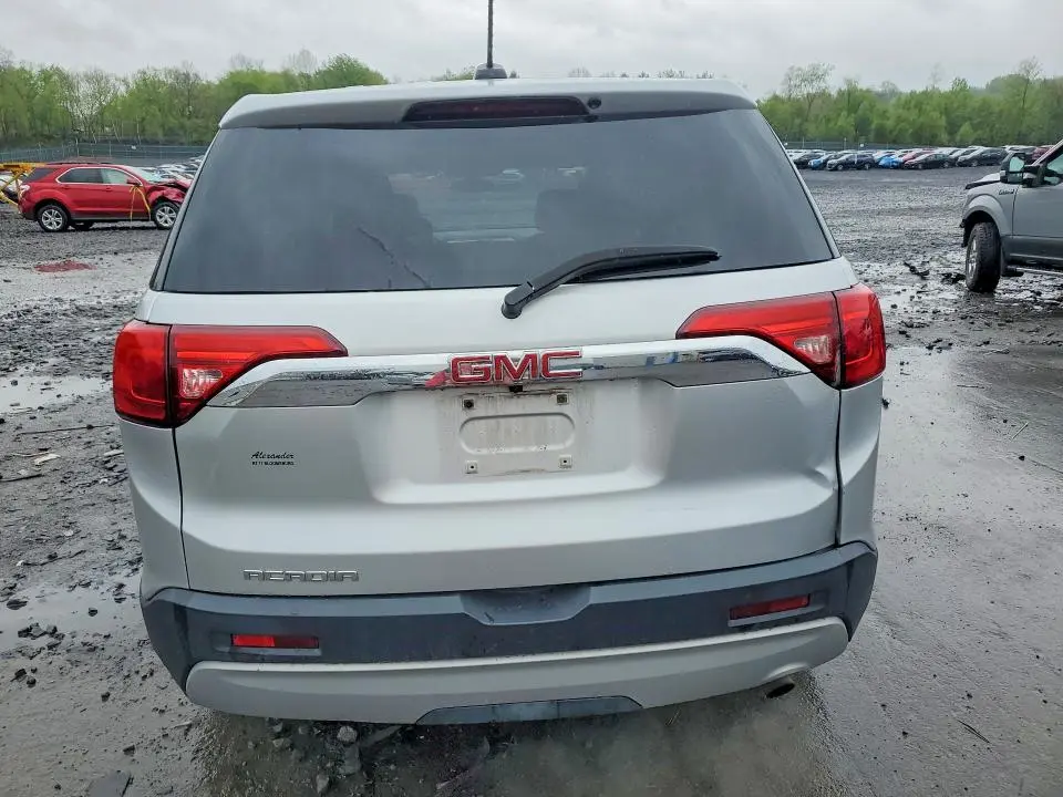 2017 GMC ACADIA SLE  