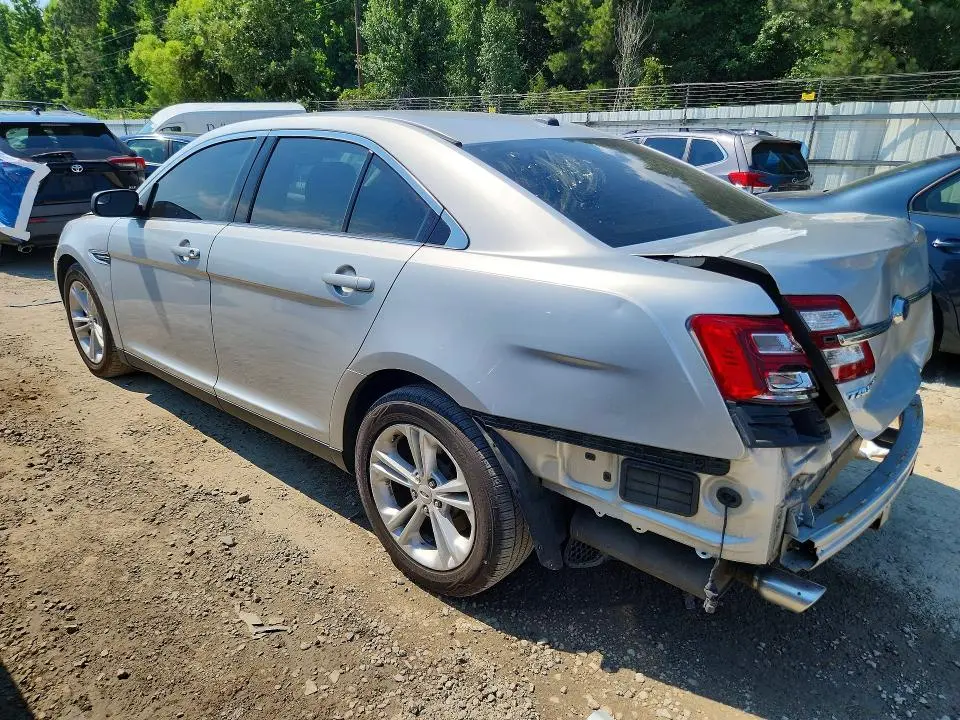 2015 FORD TAURUS SE  