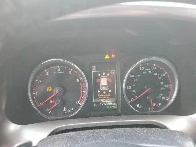 2017 TOYOTA RAV4 SE