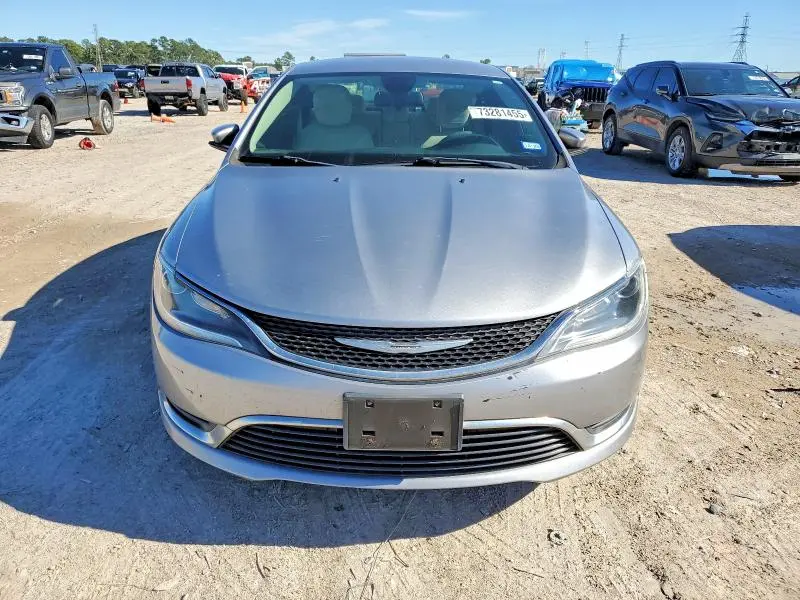 2016 CHRYSLER 200   