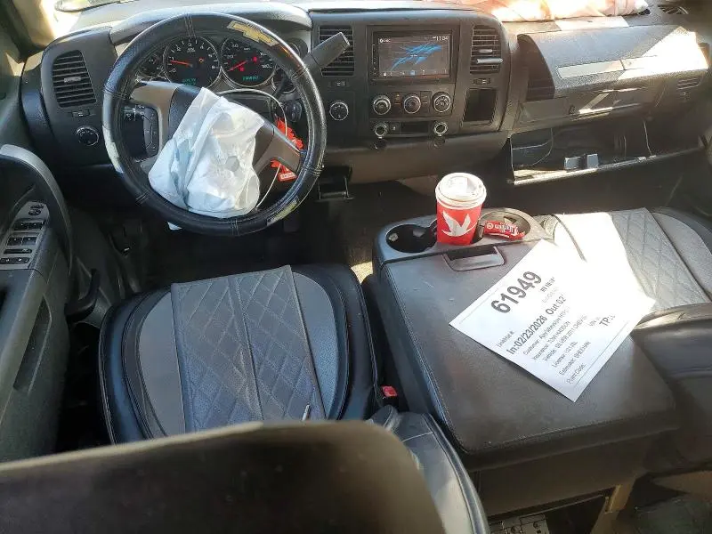 2011 CHEVROLET SILVERADO K1500 LT  