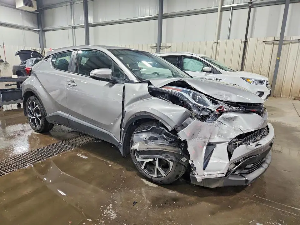2018 TOYOTA C-HR XLE PREMIUM  