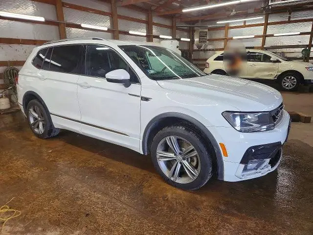 2018 VOLKSWAGEN TIGUAN SE  
