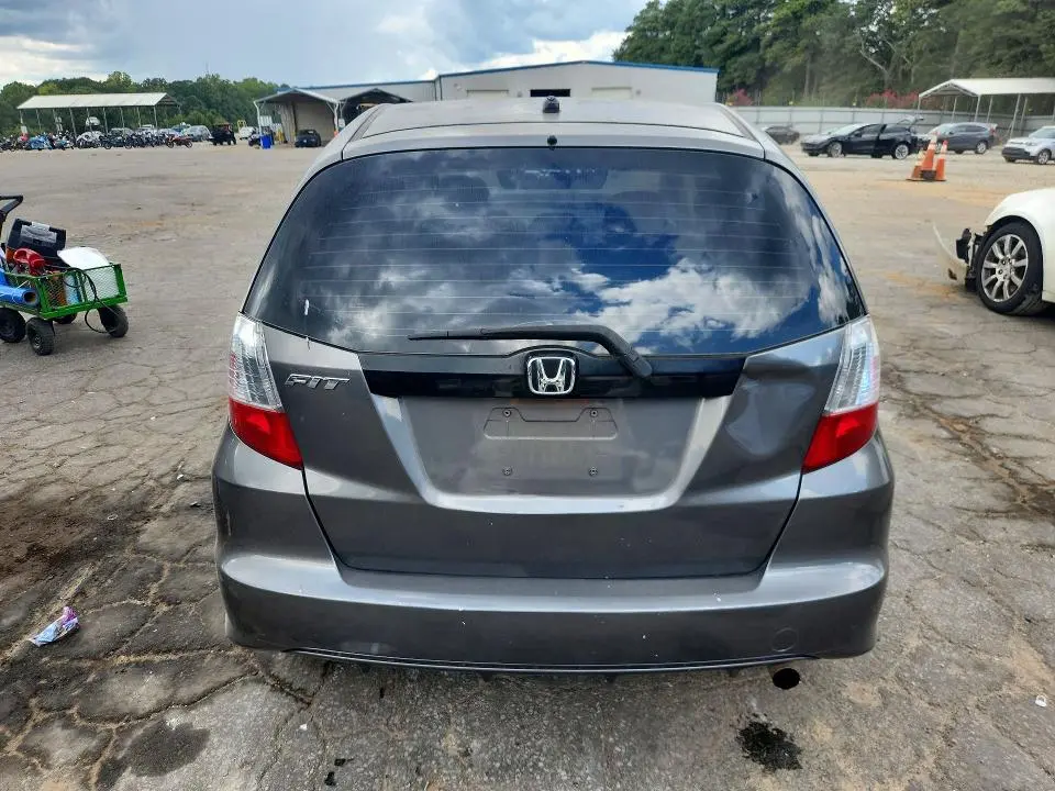 2013 HONDA FIT   