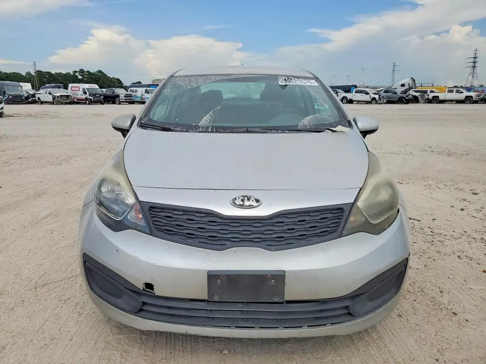 2015 KIA RIO LX  
