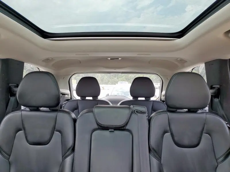 2018 VOLVO XC90 T5  