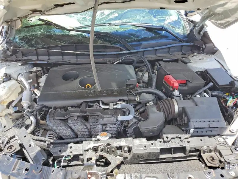 2019 NISSAN ALTIMA SR  
