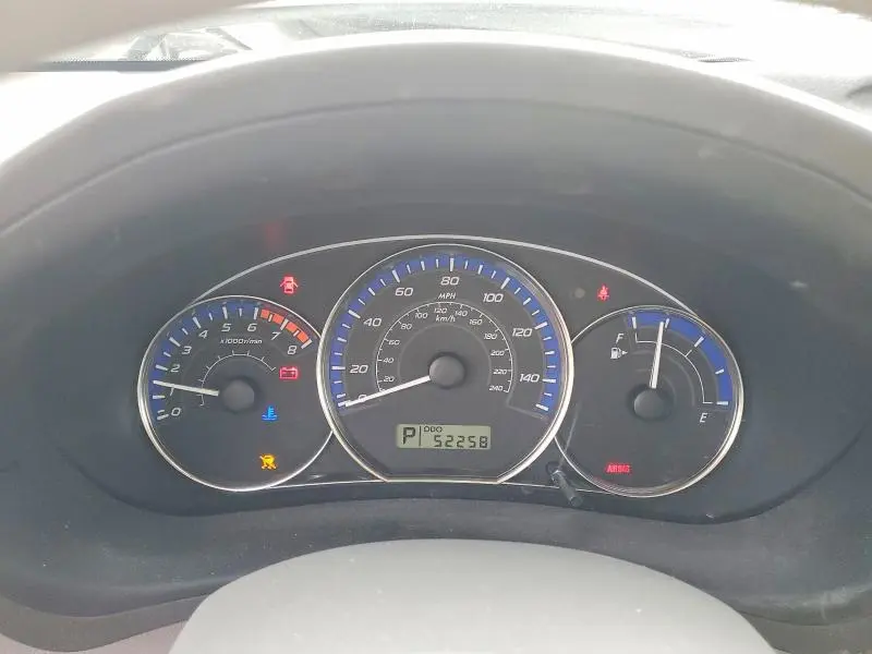 2010 SUBARU FORESTER XS  