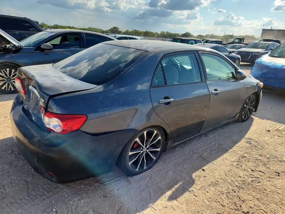 2011 TOYOTA COROLLA LE  