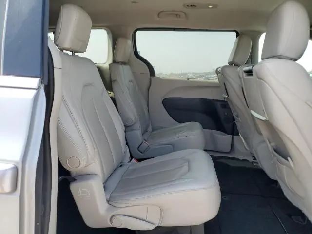 2017 CHRYSLER PACIFICA TOURING L PLUS  