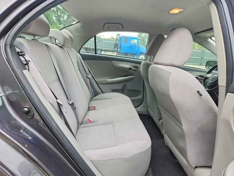 2011 TOYOTA COROLLA LE  