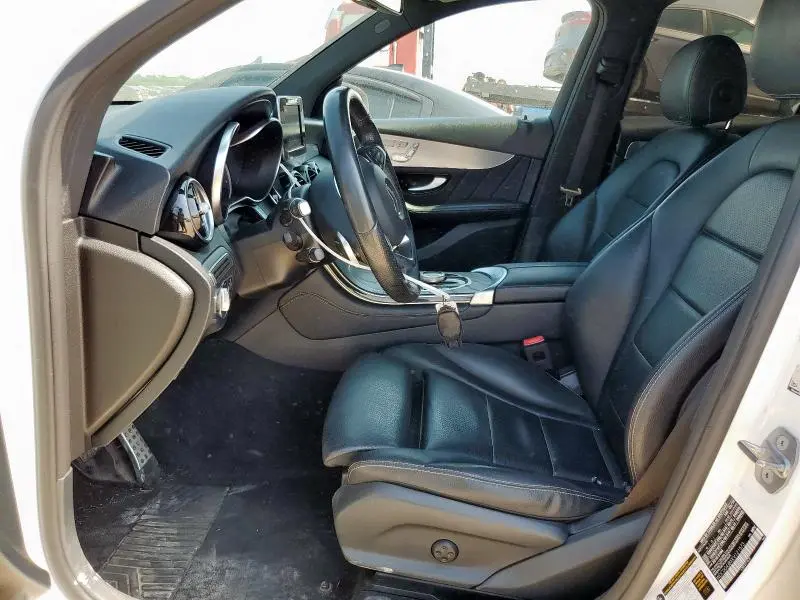 2019 MERCEDES-BENZ GLC 300  