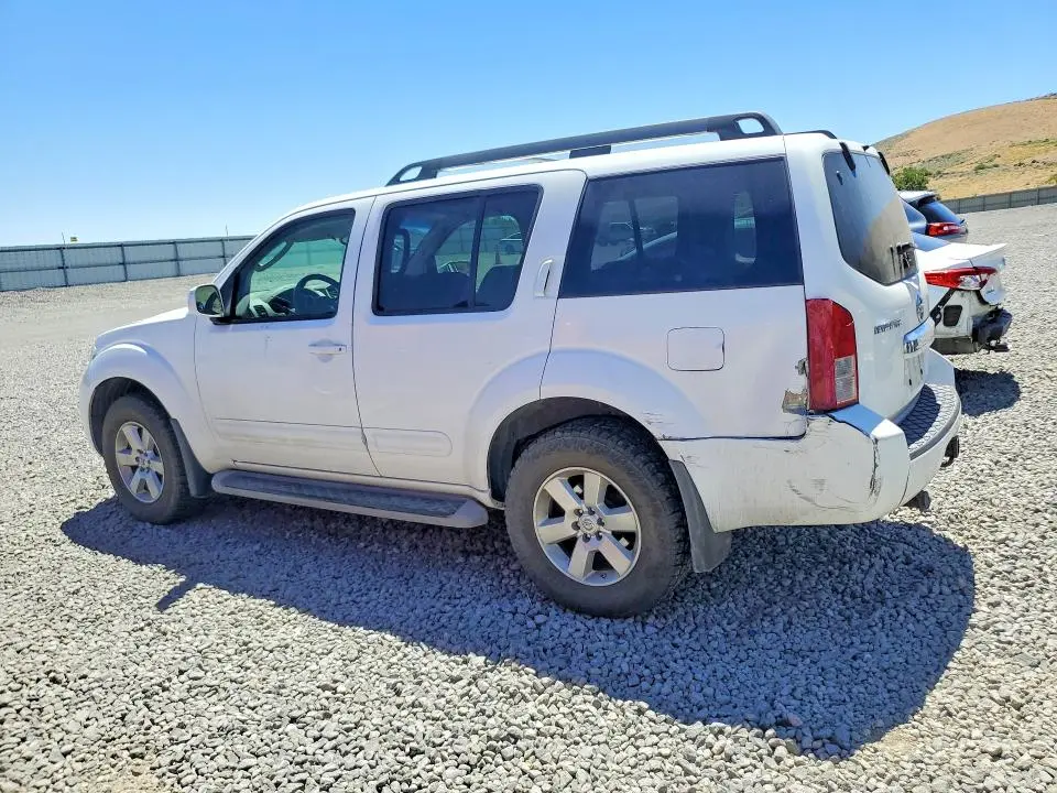 2012 NISSAN PATHFINDER S  