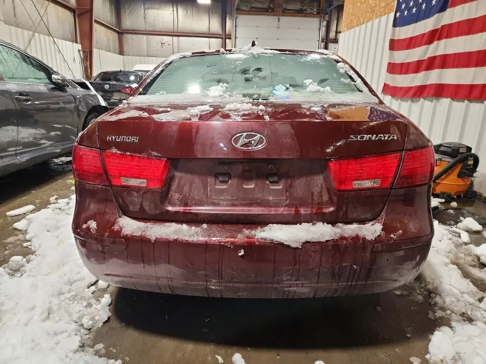 2010 HYUNDAI SONATA GLS  