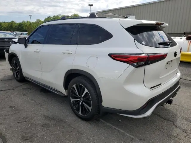 2021 TOYOTA HIGHLANDER XSE  