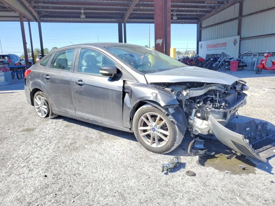 2016 FORD FOCUS SE  