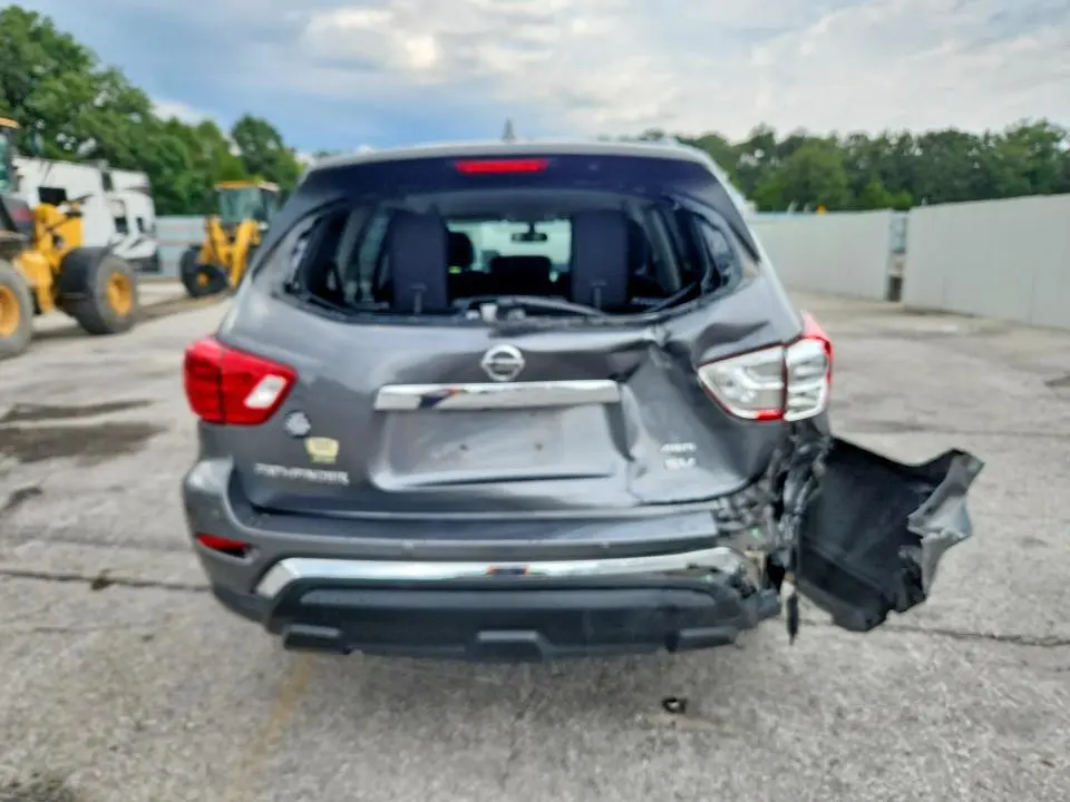 2019 NISSAN PATHFINDER SV  