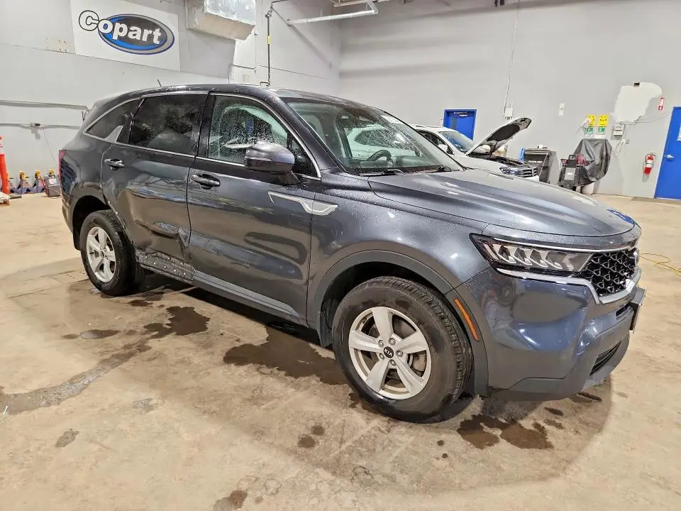 2021 KIA SORENTO   