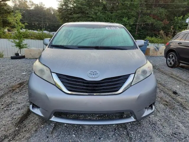 2011 TOYOTA SIENNA LE  