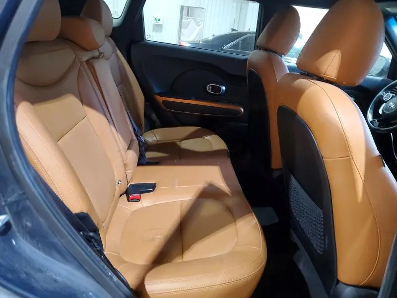 2016 KIA SOUL !  