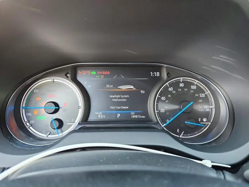 2022 TOYOTA VENZA XLE  