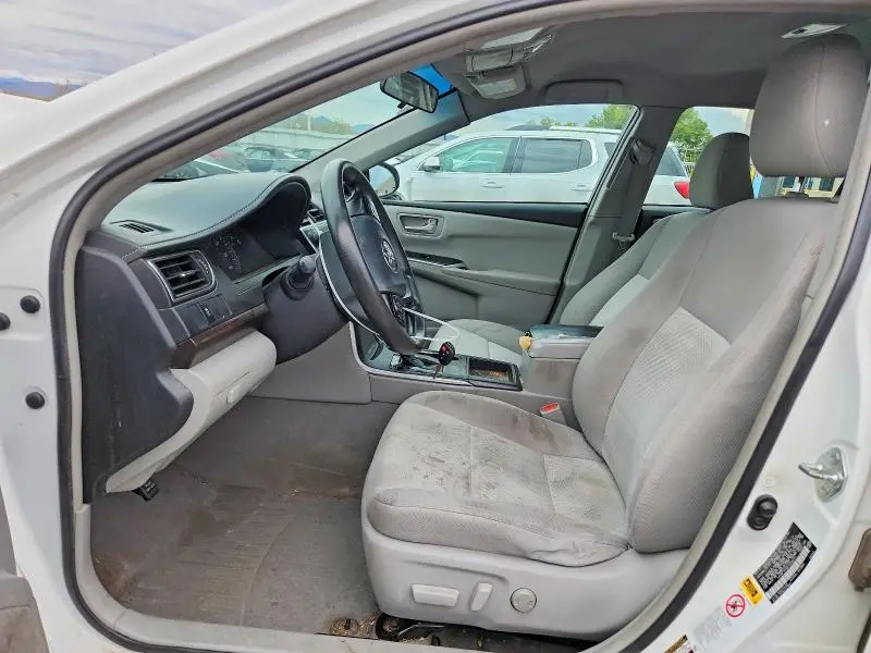 2015 TOYOTA CAMRY LE  