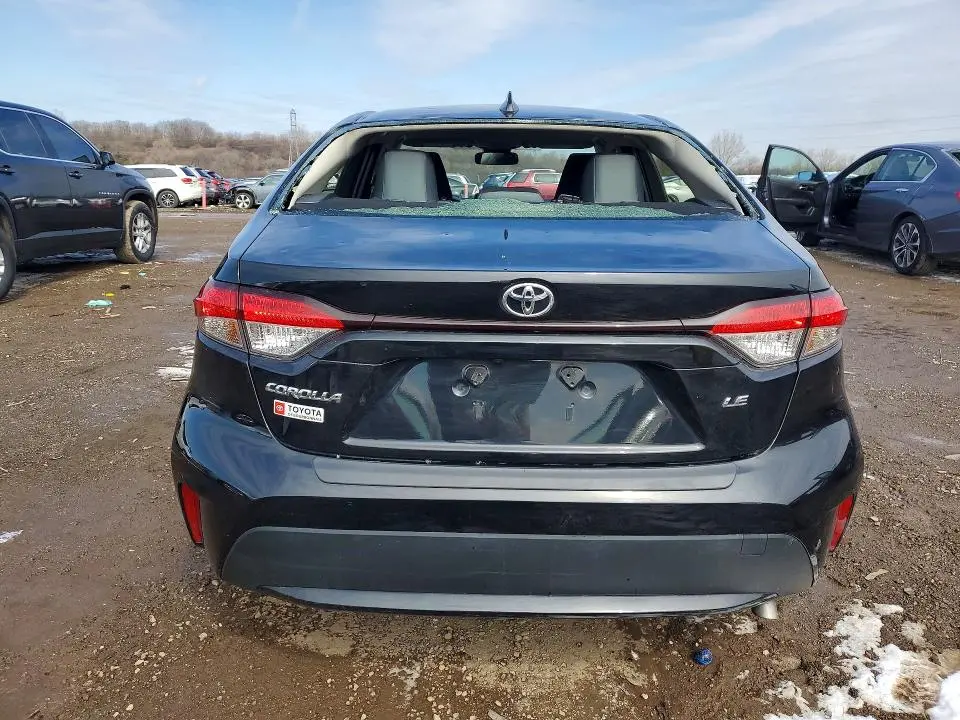 2022 TOYOTA COROLLA LE  