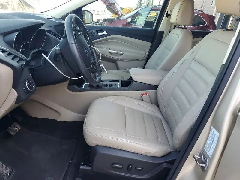 2017 FORD ESCAPE TITANIUM  