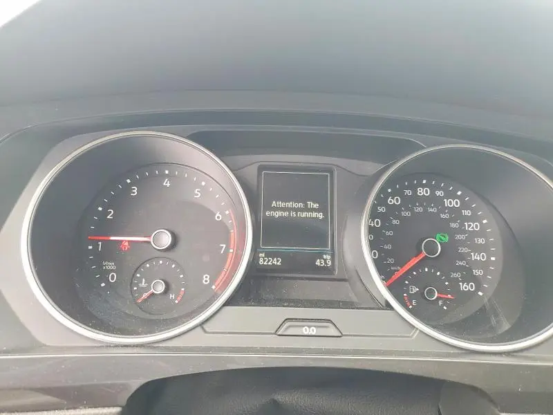 2018 VOLKSWAGEN TIGUAN SE  