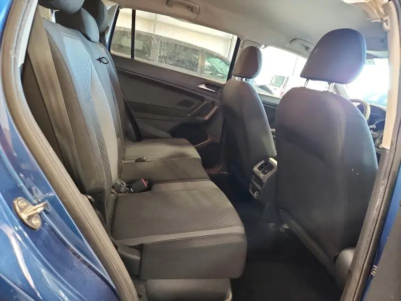 2018 VOLKSWAGEN TIGUAN S  