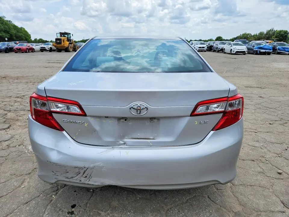 2014 TOYOTA CAMRY LE  