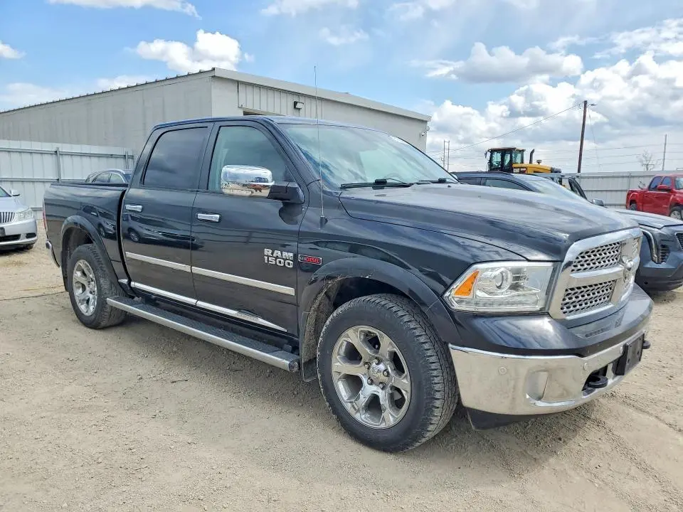 2016 RAM 1500 LARAMIE  