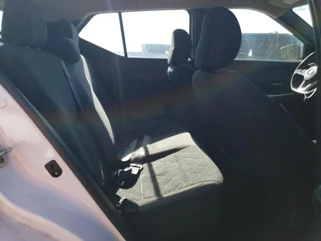 2019 NISSAN KICKS S  