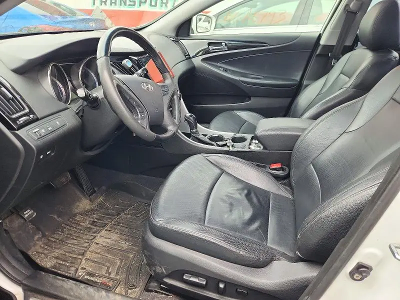 2011 HYUNDAI SONATA SE  