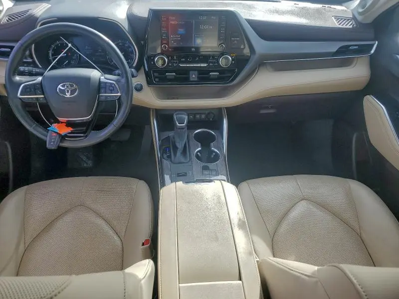 2020 TOYOTA HIGHLANDER LIMITED  