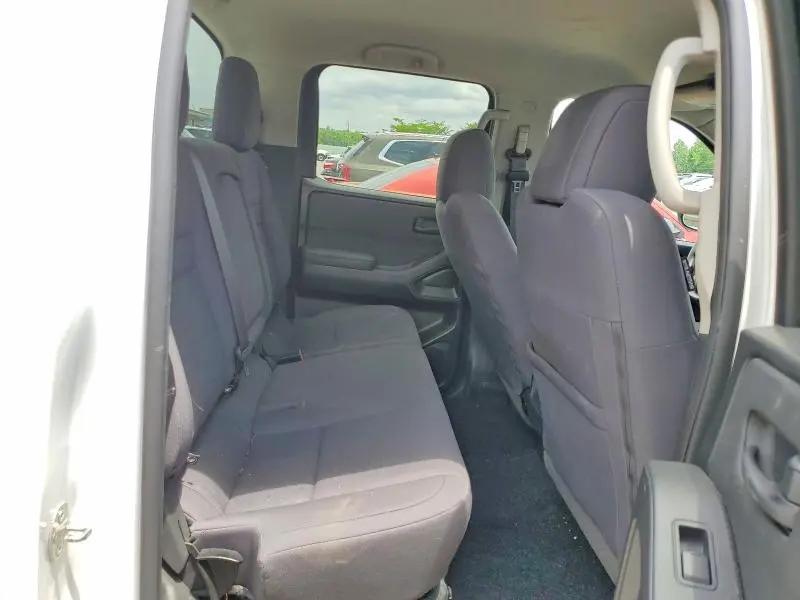 2022 NISSAN FRONTIER S  