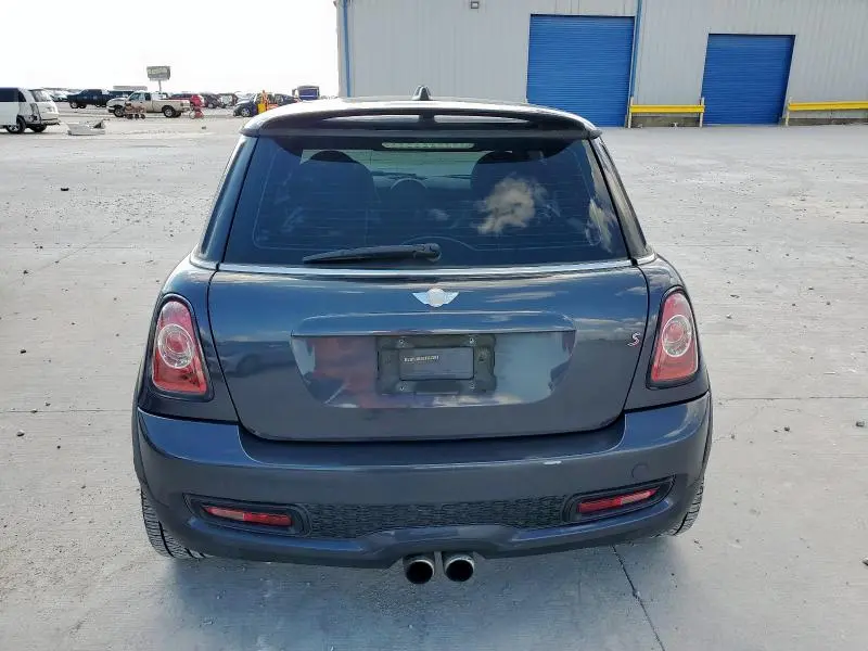 2013 MINI COOPER S  