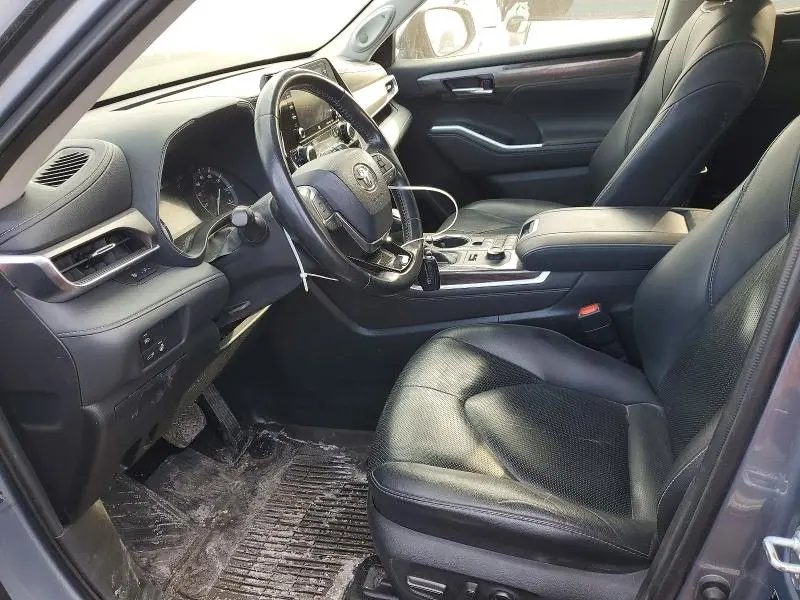 2020 TOYOTA HIGHLANDER LIMITED  