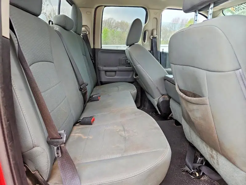 2013 RAM 1500 SLT  