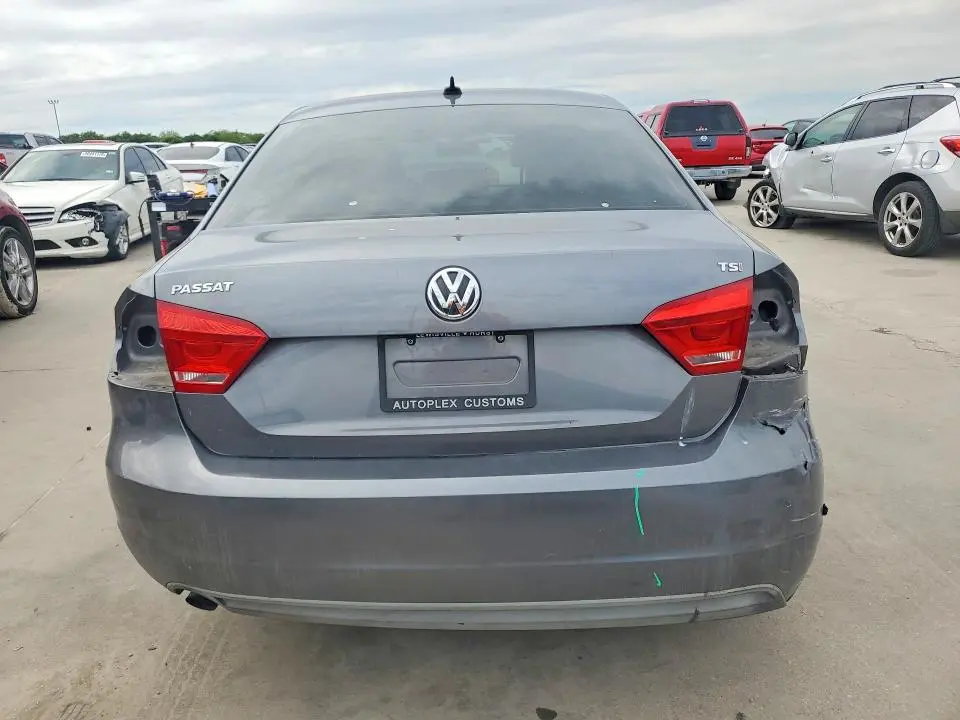 2014 VOLKSWAGEN PASSAT S  