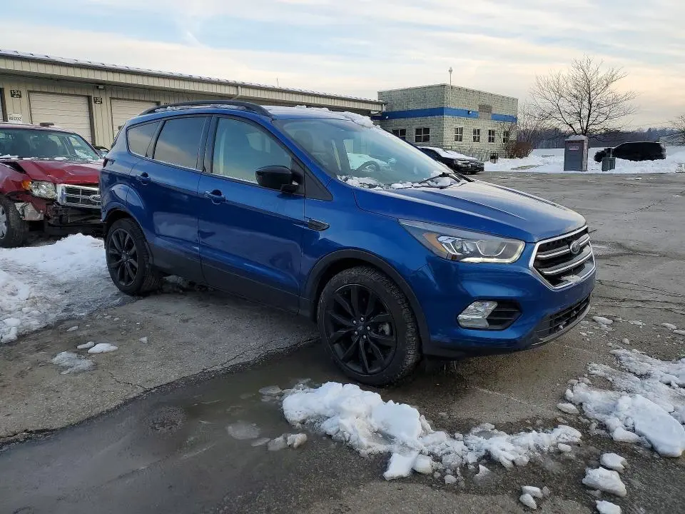 2019 FORD ESCAPE SE  